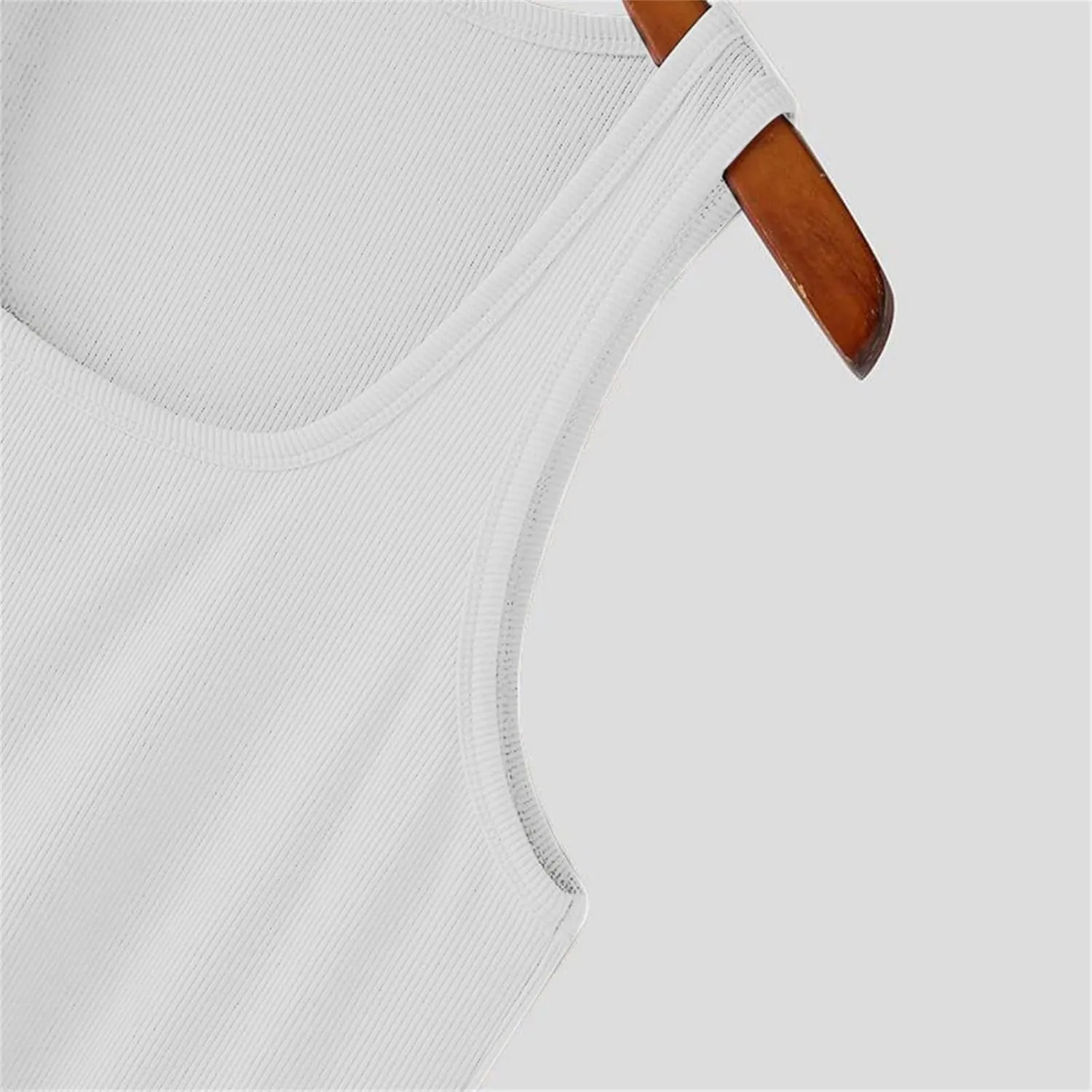 Men's Workout Tank Tops Quick Dry Sleeveless Square Neck Vest Lightweight Moisture Wicking Gym Workout Muscle Shirts