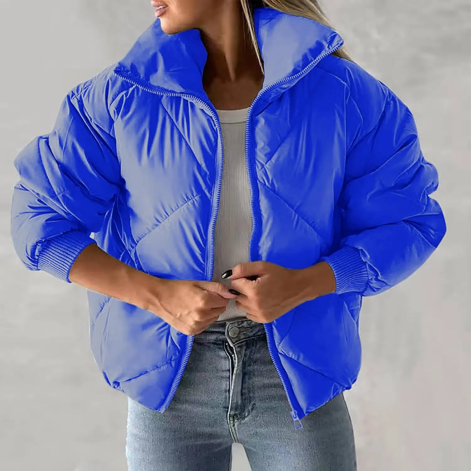 Womens Winter Cropped Puffer Jacket Oversized Long Sleeve Full Zip Puffy Coat Warm Quilted Jacket with Pockets